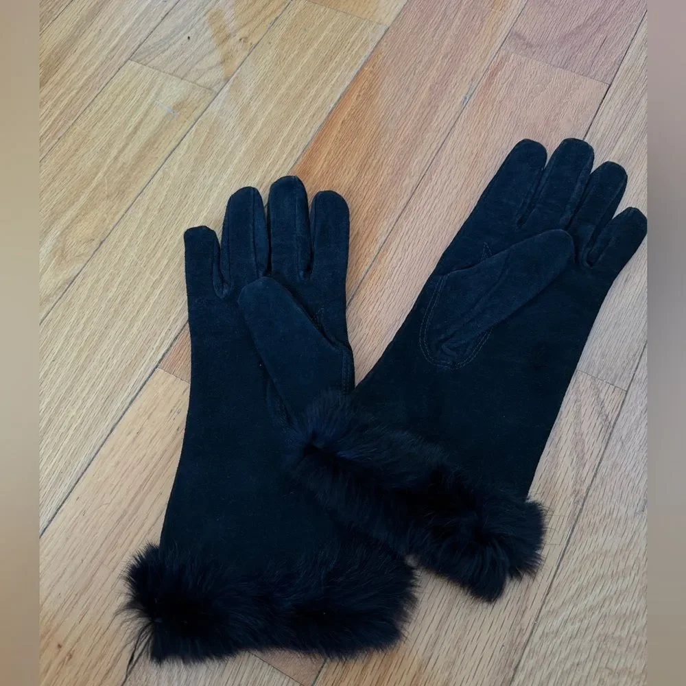 Fabulous Winter/ Fall Vintage Suede with Rabbit Fur Trim Gloves